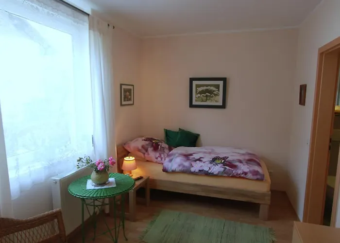 ゲストハウス Landhaus Lichthof ローマル