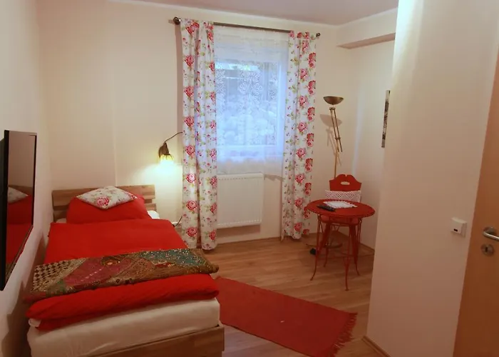 Landhaus Lichthof 3* ローマル